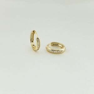 18K Gold Diamond Huggie Hoop Earrings